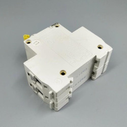 32A - TOMZN MCB DC 2P 600V C32 32A Circuit Breaker Solar Panel Surya